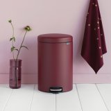 Мусорный бак с педалью newIcon 20л Brabantia 115905