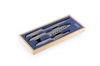 Набор ножей JAPANESE с металличесскими ручками из 3 шт в деревянном боксе GIPFEL 6668