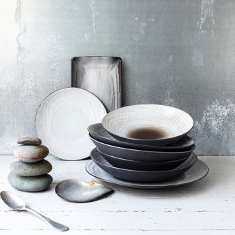 Тарелка для хлеба «Свелл» REVOL D=16 см 3010696